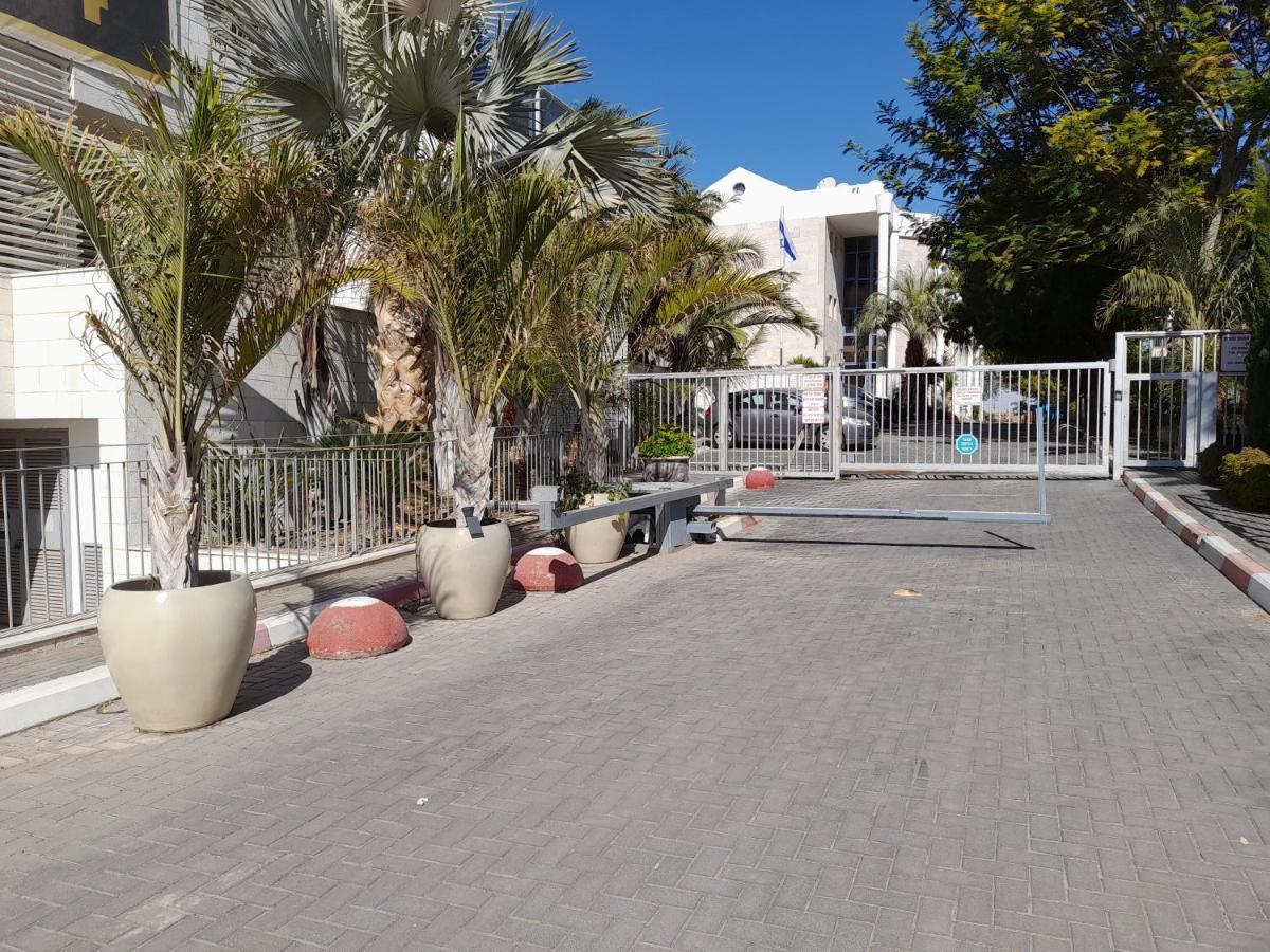 Royal Park Eilat Apartamento Exterior foto
