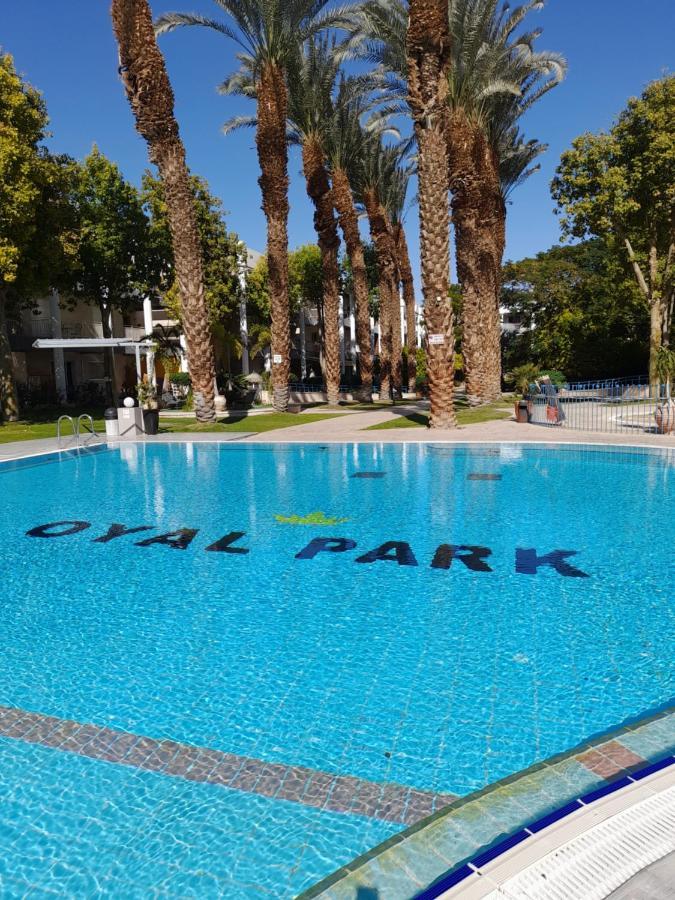 Royal Park Eilat Apartamento Exterior foto